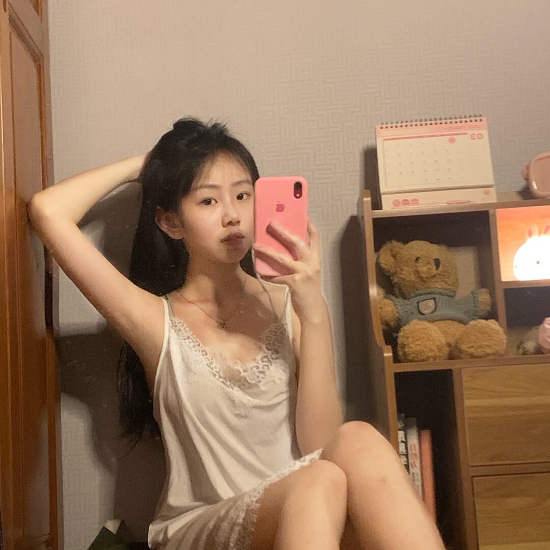 朝阳个人家庭式兼职小妹，水多B紧服务好